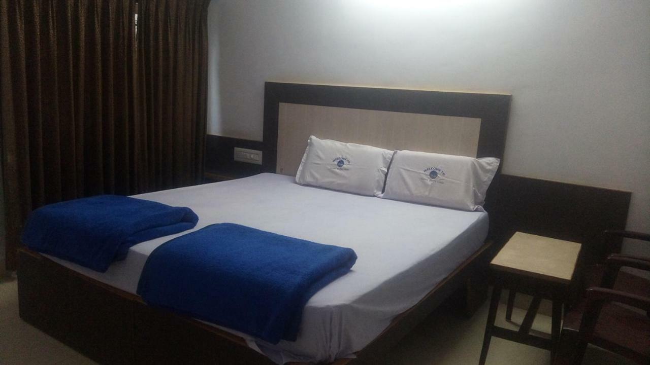 Sri Vishnu Krupa Lodging Belur  Exteriér fotografie